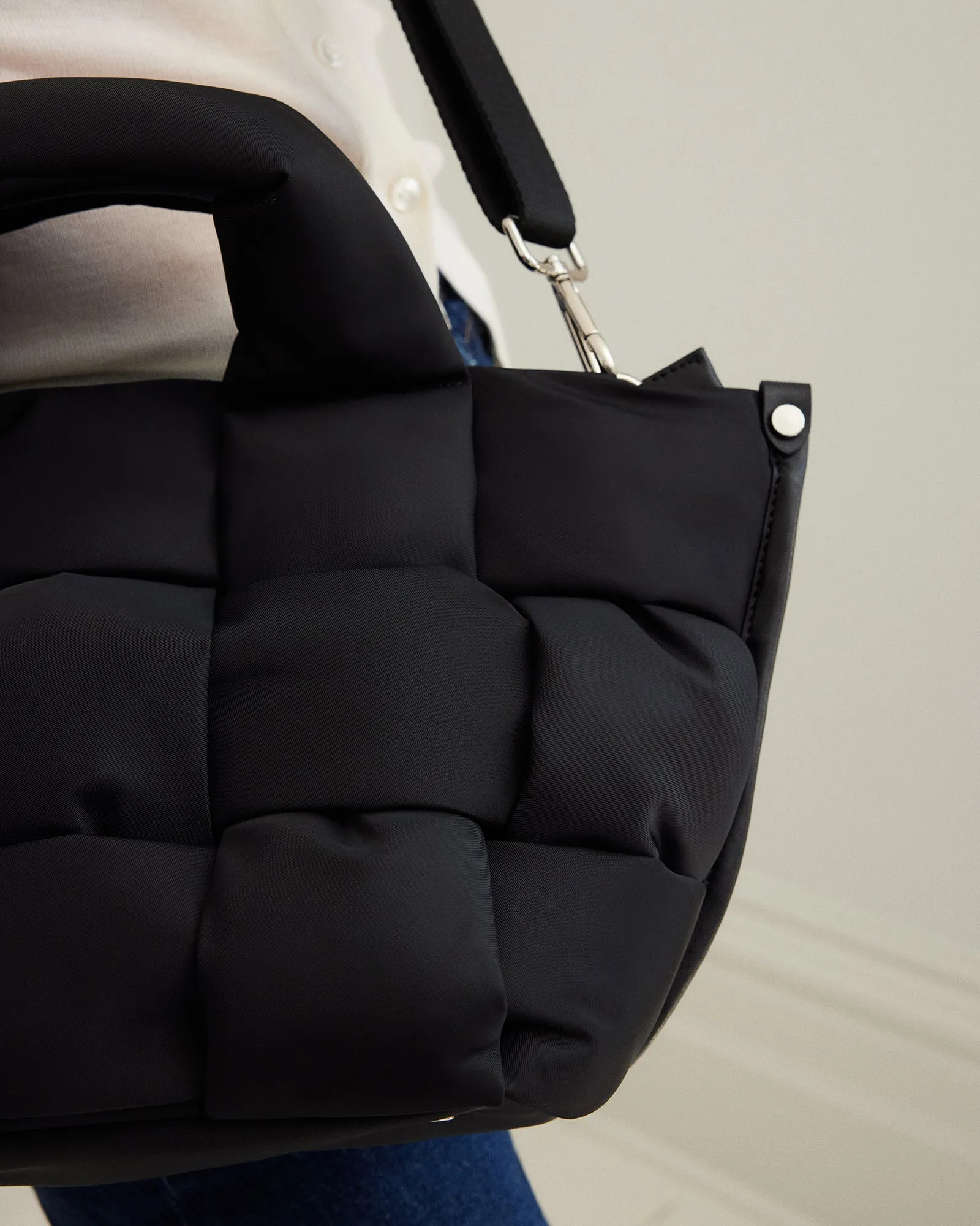 ALBI TOTE BAG BLACK RECYCLED NYLON