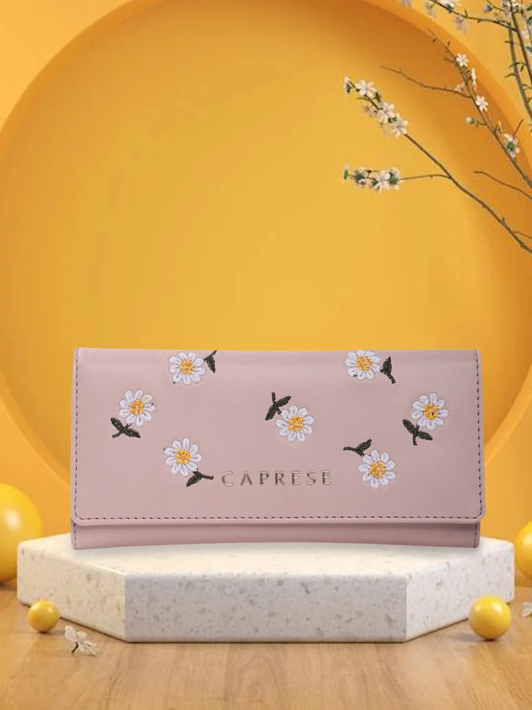 Caprese Kyle Falpover Wallet Medium Soft Pink