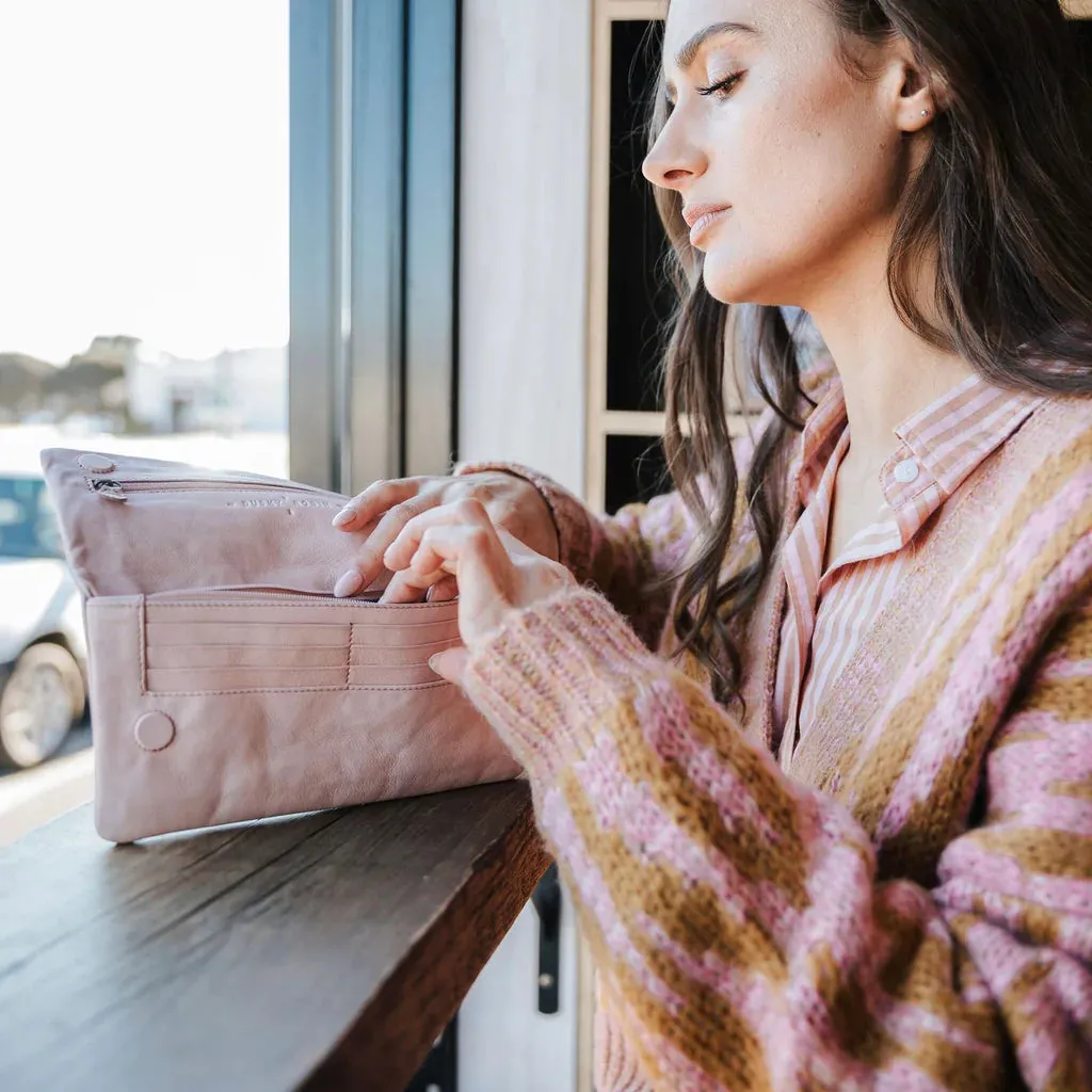 DUSKY ROBIN - IRIS PURSE