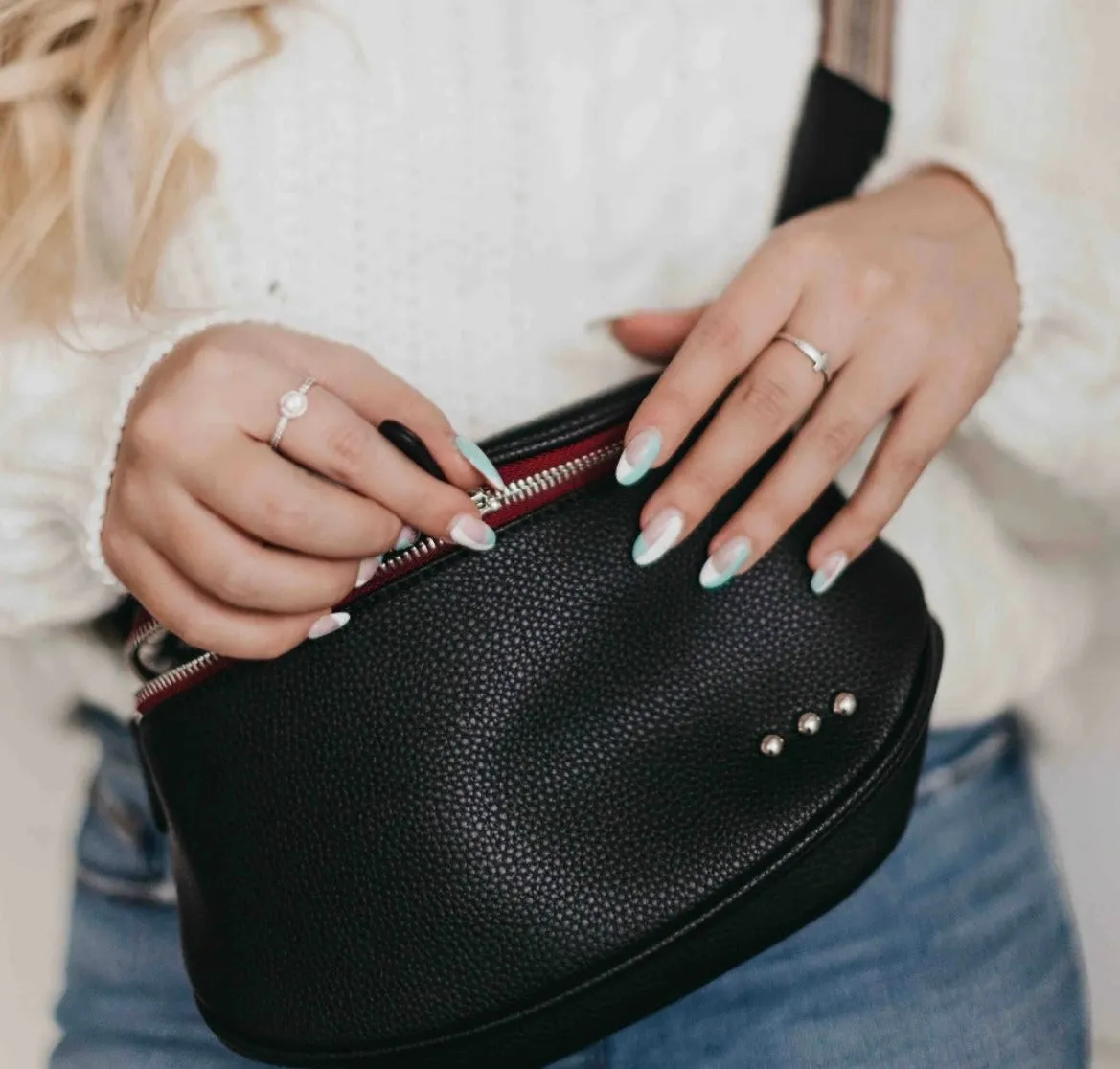 Sutton crossbody